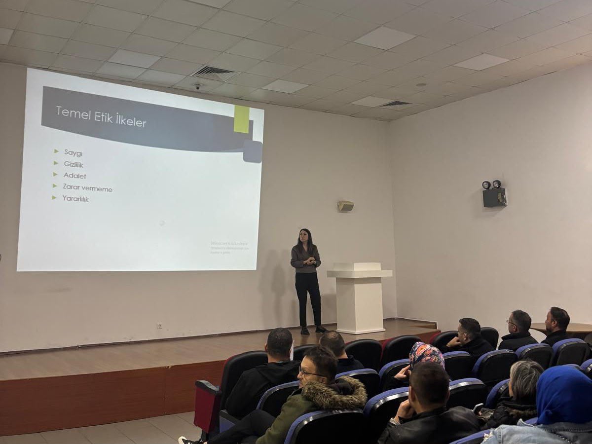 Giresun Bakım ve Rehabilitasyon Merkezi Personellerine “Mahremiyet ve Etik” Eğitimi Verildi