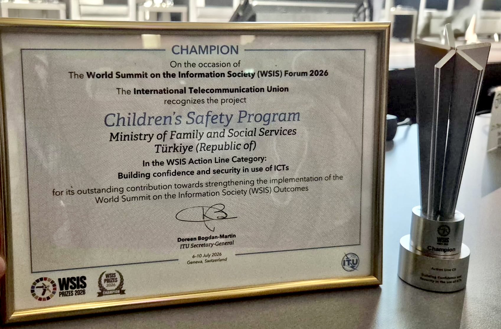 Bakanlığımızın "Çocuklar Güvende" Uygulaması WSIS Prizes 2026'da Şampiyon Proje Oldu
