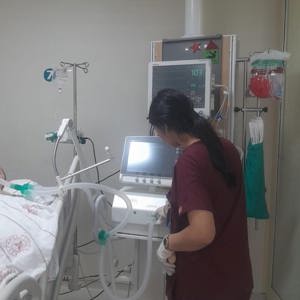 Geleceğin Hemşiresi Mesleğini Yerinde Tanıdı - fotoğraf 3