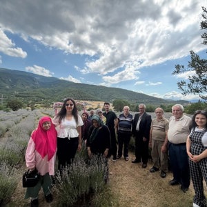 Mis Kokulu Lavantalar Arasında Huzur Dolu Bir Gün - fotoğraf 2