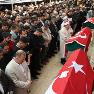 Ayla Kara Öğretmenimiz ve Öğrencilerimiz Son Yolculuğuna Uğurlandı - fotoğraf 1