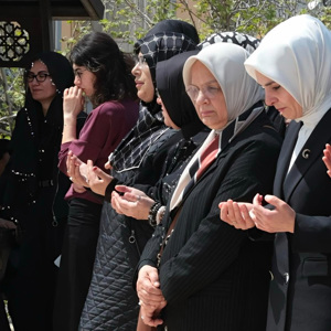 Ayla Kara Öğretmenimiz ve Öğrencilerimiz Son Yolculuğuna Uğurlandı - fotoğraf 3