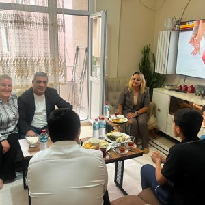Şehadet İzinde, Gönüllerde Birlikteyiz - fotoğraf 1