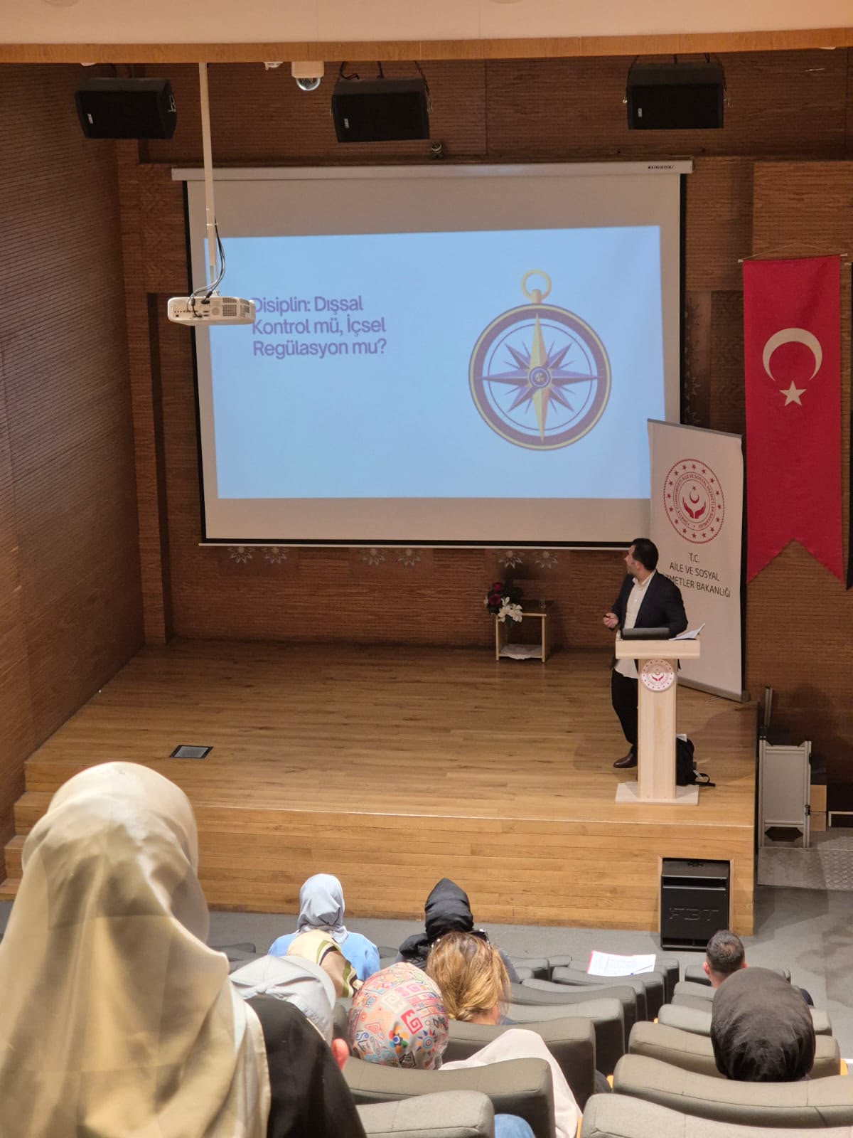 Çocuk Kuruluşlarında Görev Yapan Personelimize Mesleki Gelişim Eğitimi