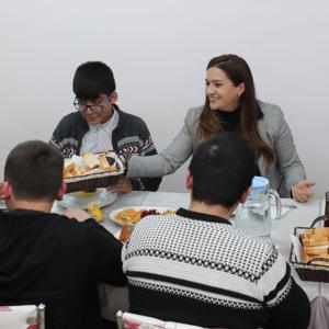 Funda VAROL Hanımefendi, İl Müdürlüğümüze bağlı Çocuk Evleri Sitesini ziyaret ederek çocuklarımızla bir araya geldi. - fotoğraf 3