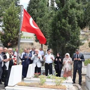  Aziz Şehitlerimizin Emanetleri Başımızın Tacıdır - fotoğraf 4