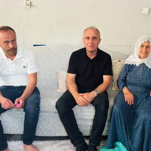 15 Temmuz Demokrasi ve Millî Birlik Günü kapsamında şehit yakınları ve gazi ailelerine ziyaretler - fotoğraf 2