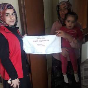 Şehitlerimizin muhterem Ailelerini ziyaret ederek Sayın Bakanımız Zehra Zümrüt SELÇUK'un selamlarını ilettik - fotoğraf 2