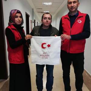 Şehitlerimizin muhterem Ailelerini ziyaret ederek Sayın Bakanımız Zehra Zümrüt SELÇUK'un selamlarını ilettik - fotoğraf 3