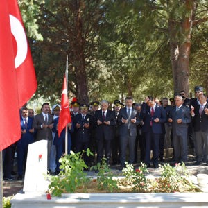 İstiklal Bizim, İrade Bizim - fotoğraf 1