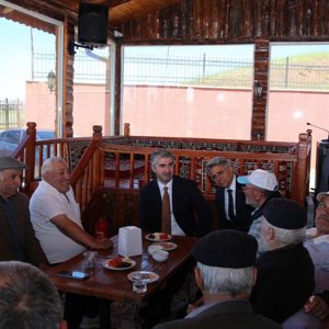 Bakan Yardımcımız Sayın Zafer Tarıkdaroğlu Huzurevlerinde Kalan Hürmet Makamının Sahibi Kıymetli Büyüklerimizle Buluştu - fotoğraf 4