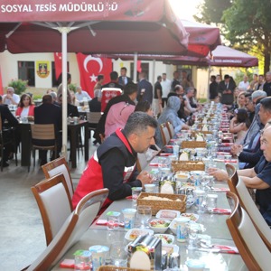 15 Temmuz Demokrasi ve Milli Birlik Günü kapsamında Kırşehir Aile ve Sosyal Hizmetler İl Müdürlüğü olarak anlam dolu bir gün yaşadık. - fotoğraf 6