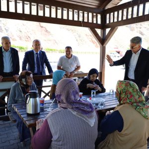 Paşabahçe Mesire Alanı'nda Kıymetli Büyüklerimizle Keyifli Bir Gün Geçirdik - fotoğraf 1