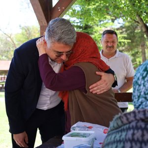 Paşabahçe Mesire Alanı'nda Kıymetli Büyüklerimizle Keyifli Bir Gün Geçirdik - fotoğraf 3