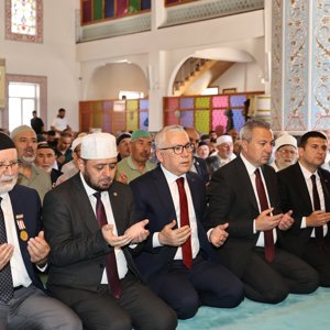 15 Temmuz Demokrasi ve Millî Birlik Günü’nde Şehitlerimiz Dualarla Anıldı - fotoğraf 4