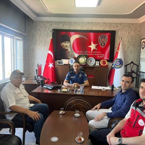 Demirci İlçe Jandarma Komutanı ve İlçe Emniyet Müdürüne Ziyaret Gerçekleştirildi - fotoğraf 3