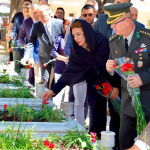 İl Müdürümüz 15 Temmuz Şehitlik Ziyaret Programına Katıldı - fotoğraf 1