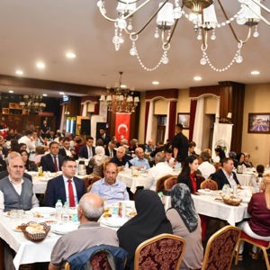 📍15 Temmuz Demokrasi ve Milli Birlik Günü'nün 10. Yılı Münasebetiyle Onurlarına Yemek Programı Düzenlendi - fotoğraf 2