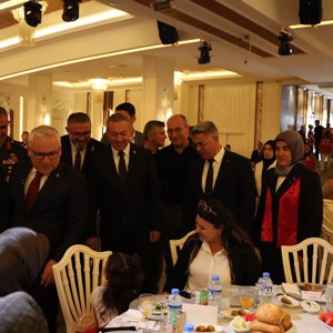 15 Temmuz Demokrasi ve Millî Birlik Günü’nde Şehit Yakınları ve Gazilerimizle Bir Araya Gelindi - fotoğraf 2