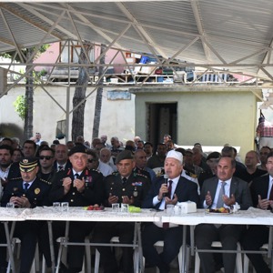 15 Temmuz Şehitleri ve Aileleri Ziyaret Edildi - fotoğraf 21