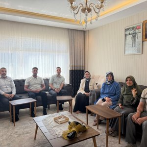 Babalar Günü'nde Aziz Şehitlerimizin Emanetleriyle Bir Araya Geldik - fotoğraf 2