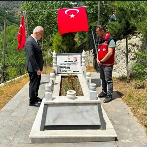 Şehit Öğretmen Necmettin Yılmaz Dualarla ve Rahmetle Anıldı - fotoğraf 4