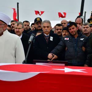  Şehit P. Söz. Er Fevzi Altınayak, Törenle Defnedildi - fotoğraf 2