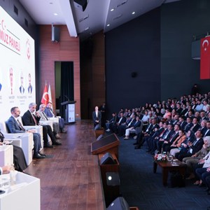 Bakanımız Mahinur Özdemir Göktaş, "İrade Bizim, Zafer Bizim 15 Temmuz" panelinin açılışında konuştu: - fotoğraf 9