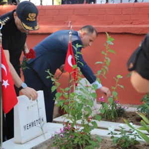 15 Temmuz’da Şehitliğimizi Ziyaret Ettik - fotoğraf 9