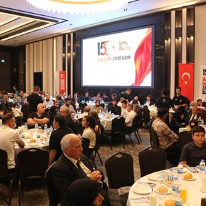 15 Temmuz Vesilesiyle Aziz Şehitlerimizin Kıymetli Aileleri ve Kahraman Gazilerimizle Yemekte Buluştuk - fotoğraf 20