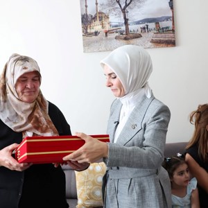 Bakanımız Göktaş, Eskişehir'de Yaşlı Aktif Yaşam Merkezi'nin açılışında konuştu - fotoğraf 18