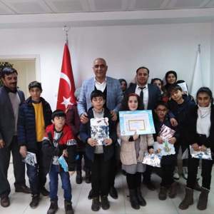 Bugün karnelerini alan çocuklarım bana dünyanın en büyük hediyesini verdiler mutluluğun tanımı burda saklı         - fotoğraf 14