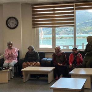 Genç Kaşifler Topluluğu Üyelerinden Huzurevi Sakinlerine Anlamlı Ziyaret - fotoğraf 3