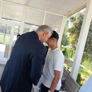 İl Müdürümüz Emre Çalğan, Çocuk Evleri Sitemizde Gençlerimizle Bayramlaştı - fotoğraf 3