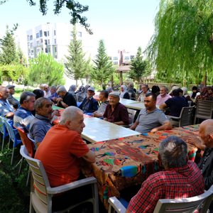 Şehit Hakan Duyğal Huzurevimizde Aşure Programı Düzenlendi - fotoğraf 3
