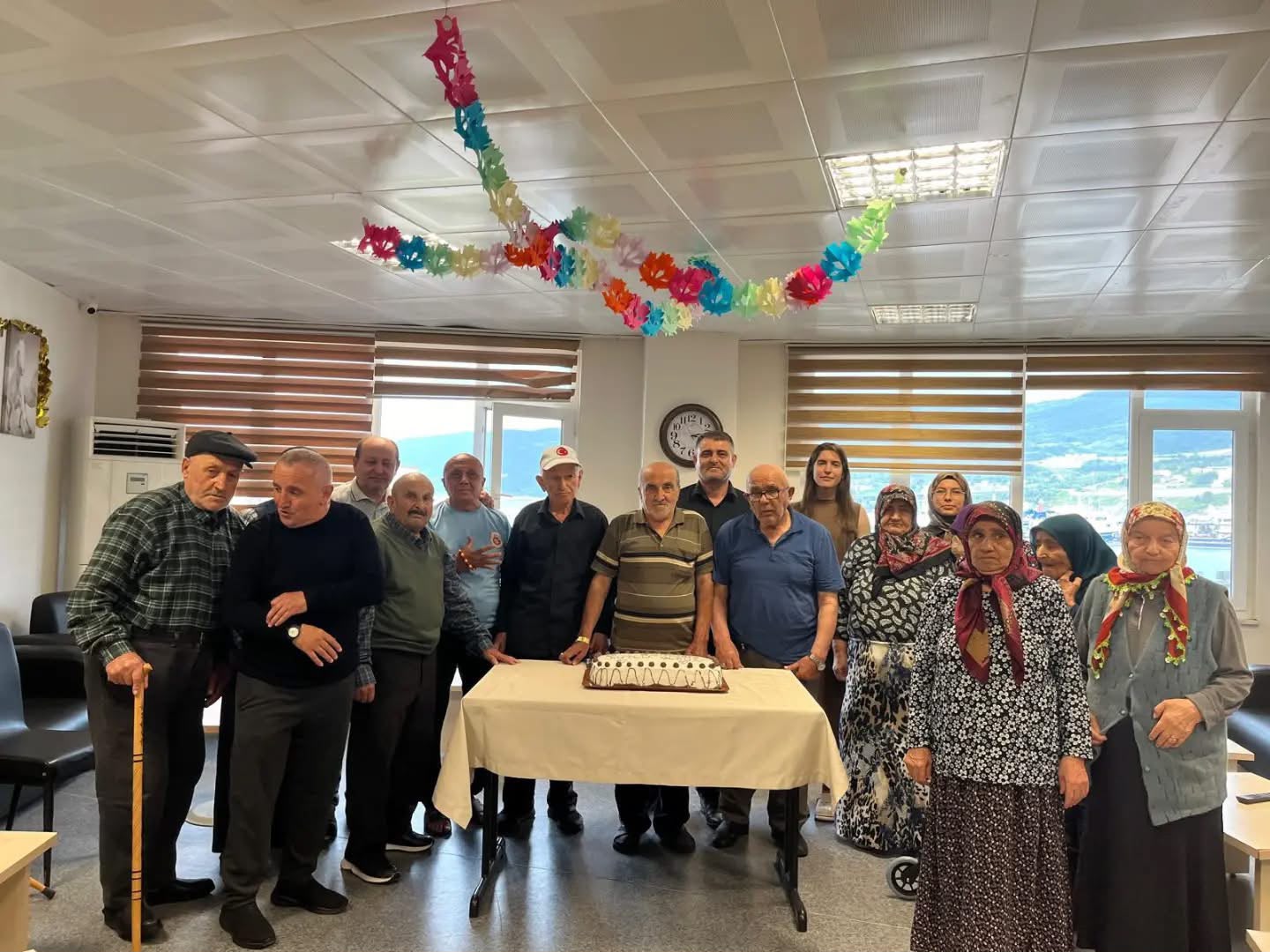 Gerze Huzurevi'nde Babalar Günü Kutlandı