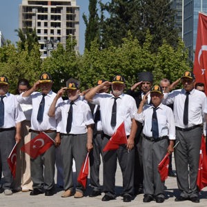 Kıbrıs Barış Harekâtı'nın 52. Yıl Dönümü Bursa'da Törenle Anıldı - fotoğraf 5