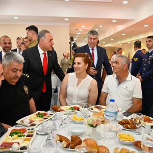 15 Temmuz Demokrasi ve Millî Birlik Günü'nde Şehit Yakınları ve Gazilerimiz Onuruna Kahvaltı Programı Düzenlendi - fotoğraf 5
