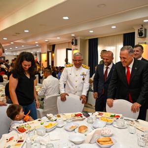 15 Temmuz Demokrasi ve Millî Birlik Günü'nde Şehit Yakınları ve Gazilerimiz Onuruna Kahvaltı Programı Düzenlendi - fotoğraf 2