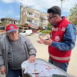 Sosyal Hizmet Mobil Aracı Dikmen ve Gerze'de Vatandaşlarla Buluştu - fotoğraf 5