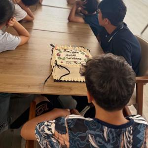 Minik Ellerden Geleceğe Yeşil Dokunuş: Çocuklar Hem Fidan Dikti Hem Eğlendi - fotoğraf 1