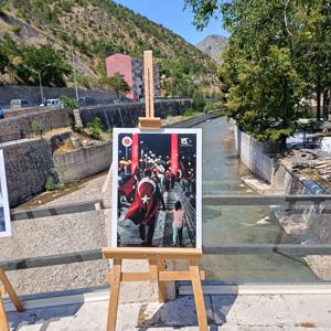 İl Müdürümüz Sayın Dr. Cengiz MADEN, Çocuklarımızla Birlikte 15 Temmuz Fotoğraf Sergisini Ziyaret Etti - fotoğraf 15