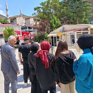 İl Müdürümüz Sayın Dr. Cengiz MADEN, Çocuklarımızla Birlikte 15 Temmuz Fotoğraf Sergisini Ziyaret Etti - fotoğraf 14