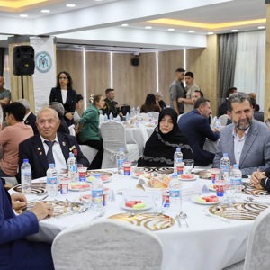 Şehit Ailelerimiz ve Gazilerimiz Onuruna Yemek Programı Düzenlendi. - fotoğraf 9