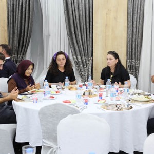 Şehit Ailelerimiz ve Gazilerimiz Onuruna Yemek Programı Düzenlendi. - fotoğraf 16