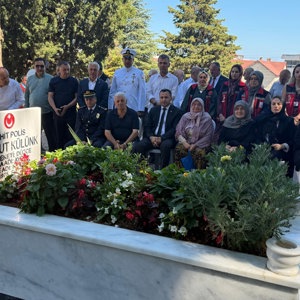 Akçakoca'da Şehitlerimizin Kabirleri Dualarla Ziyaret Edildi. - fotoğraf 2