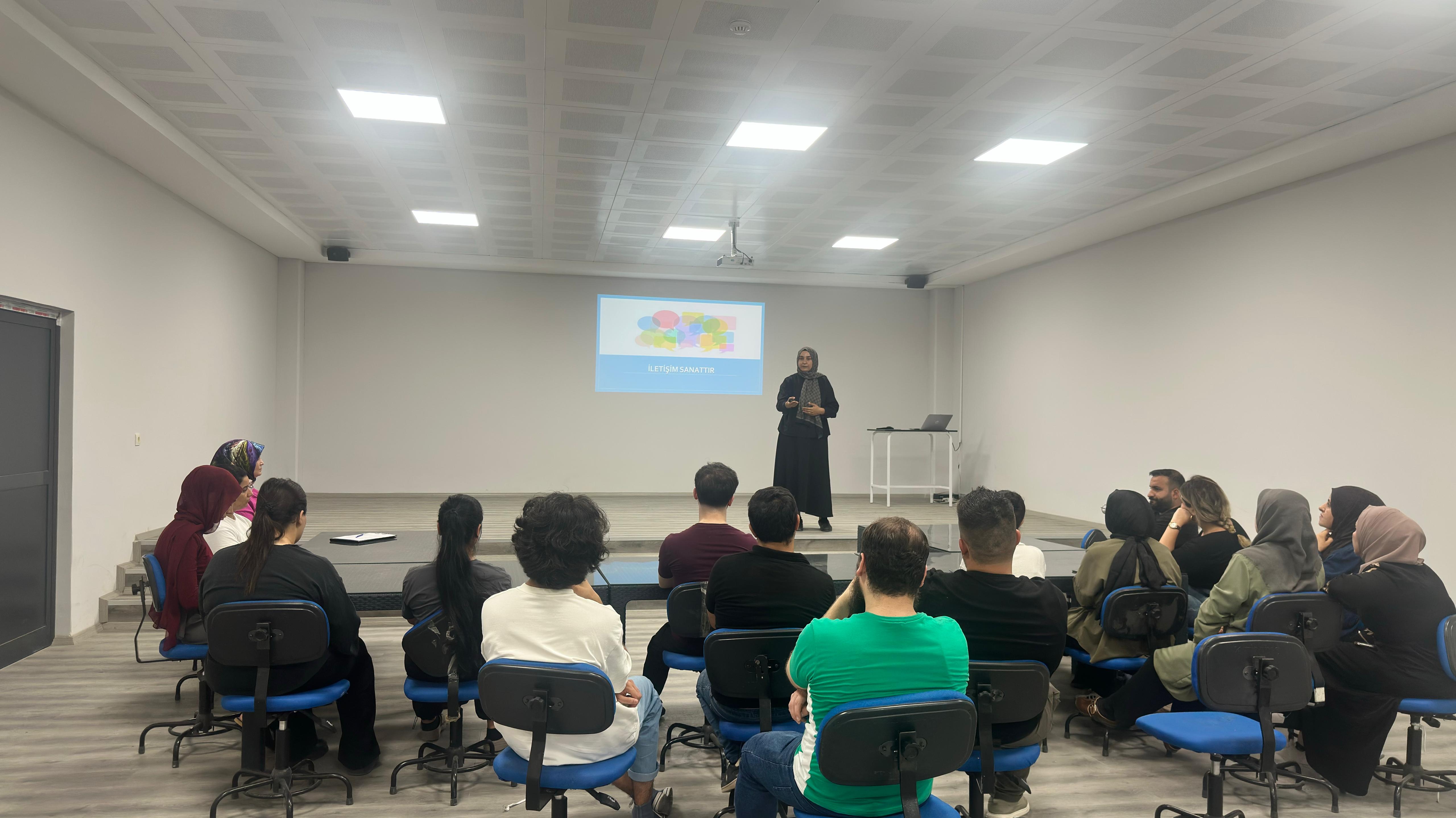 İl Müdürlüğümüzden Elyaf Group Çalışanlarına “Aile İçi İletişim” Eğitimi