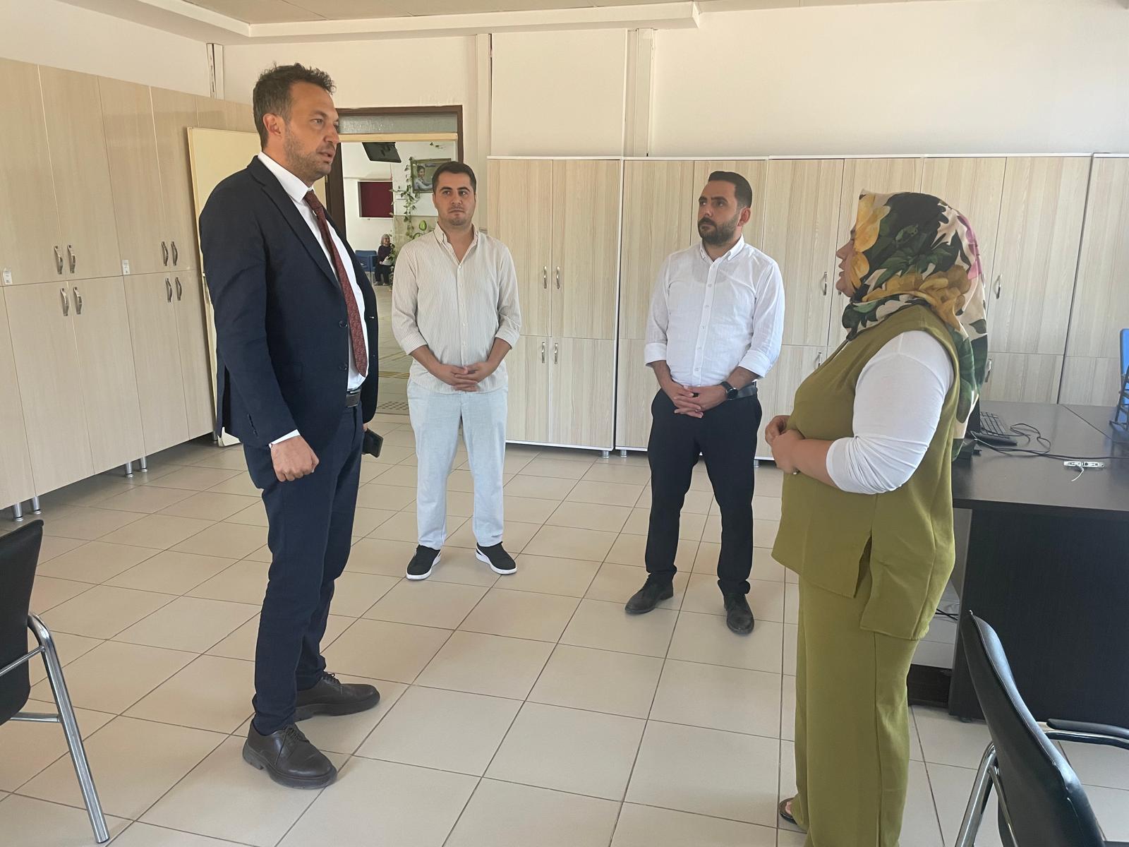 İl Müdürümüz Sayın Çetin Tutaş’tan Sosyal Hizmet Merkezi Müdürlüğüne Ziyaret