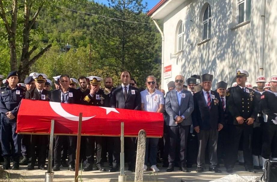 Kıbrıs Gazimiz Arif Güney Son Yolculuğuna Uğurlandı - fotoğraf 1