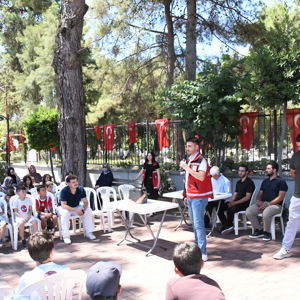 Vefa Engel Tanımaz" Programı Kapsamında Uncalı Şehitliği'nde Hatim Duası Gerçekleştirildi - fotoğraf 7
